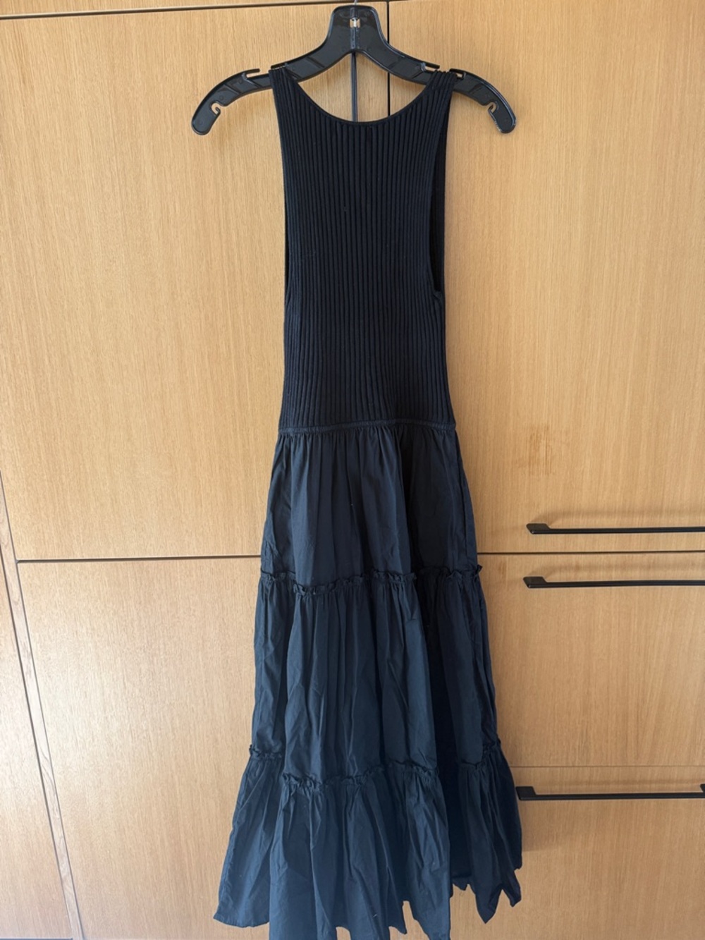 Evereve Arya V Neck Sleeveless Long Black Dress Womens Size Small - Picture 6 of 9